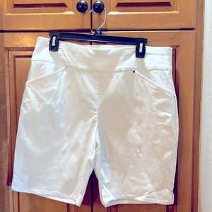 Tummy Control pull on white short